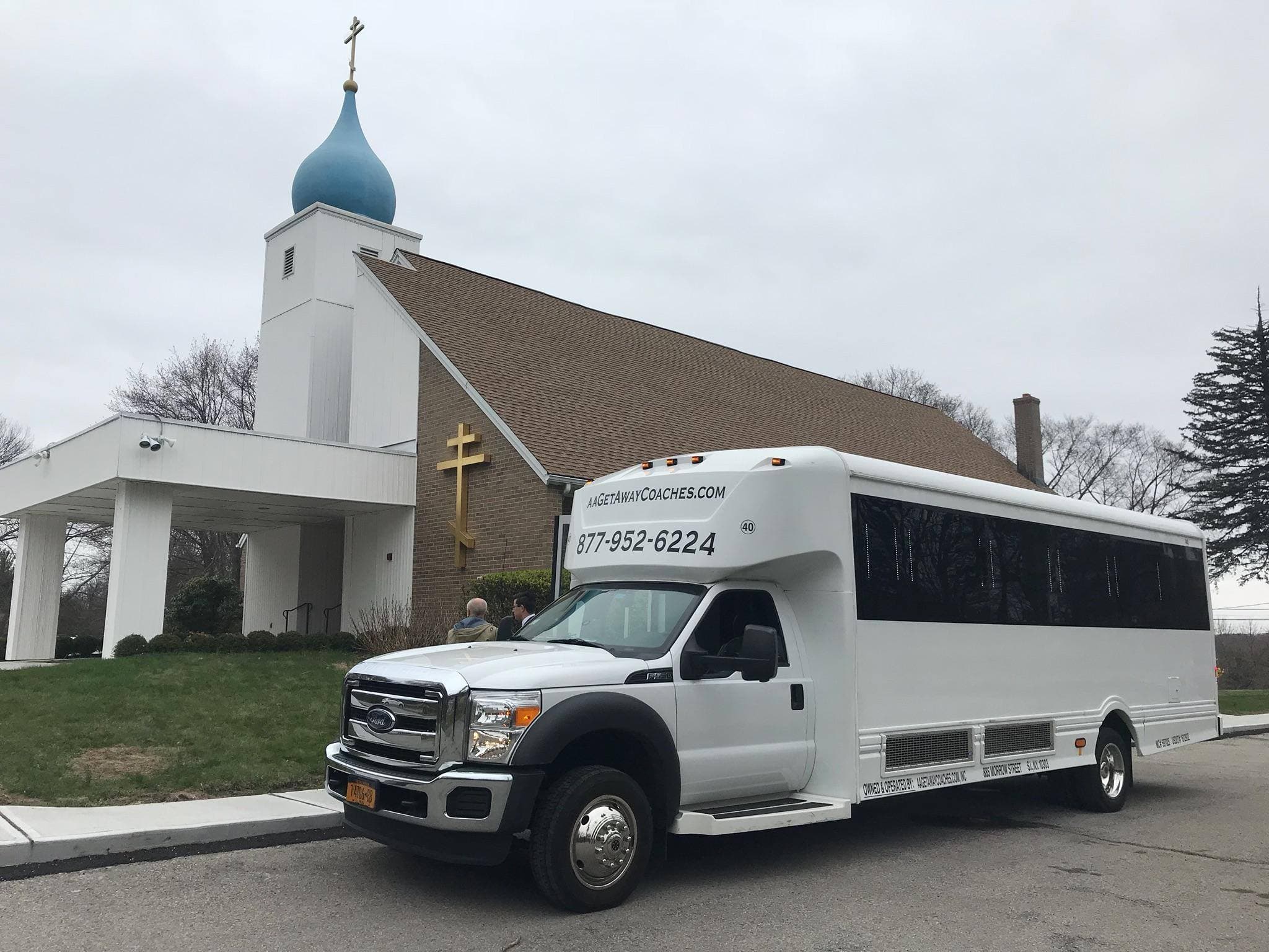Hummer Limo (up to 18 passengers)