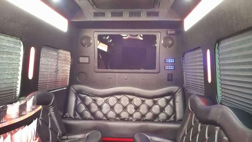 Hummer - 18 passengers