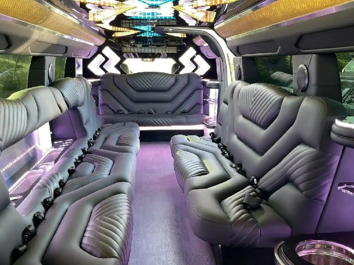 MKT Stretch Limo - 8-10 pax