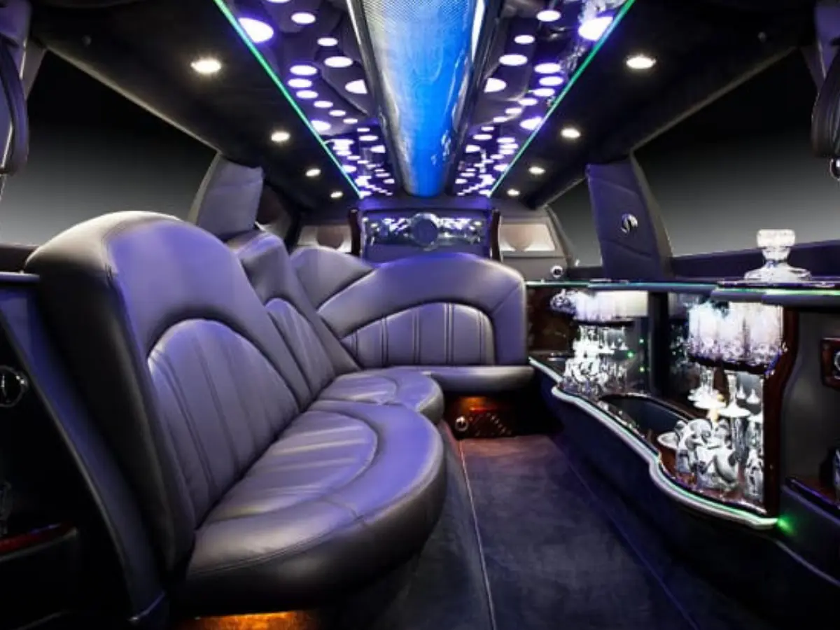 Cadillac Stretch Limo - 11-20 pax