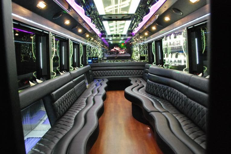 Infiniti Limo