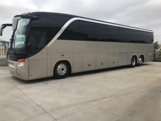 Executive Charter Tour Bus (1-24 passengers)