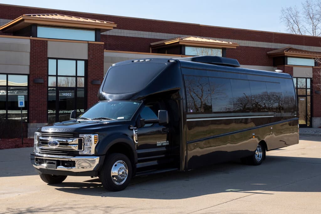 Party Bus - Coach 17
