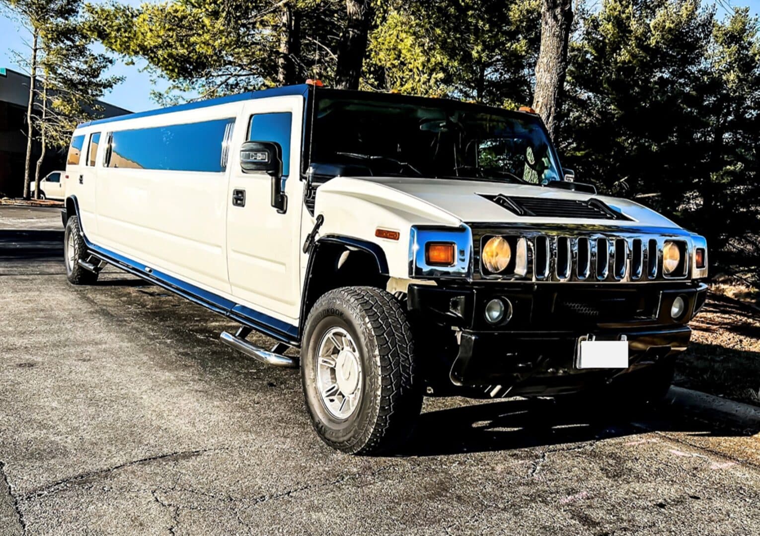 16-18 Passenger Hummer H2-RI