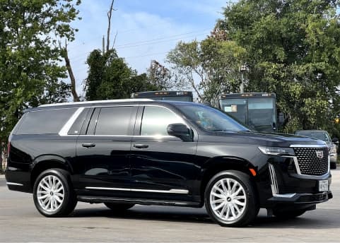 Luxury SUV – Escalade ESV
