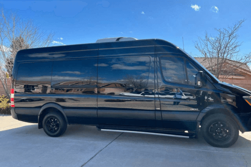 Elegance Limousines & Black Car Services