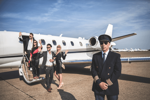 Famous Drive - Luxury Black Car, Party Bus & luxurious Limo Services
