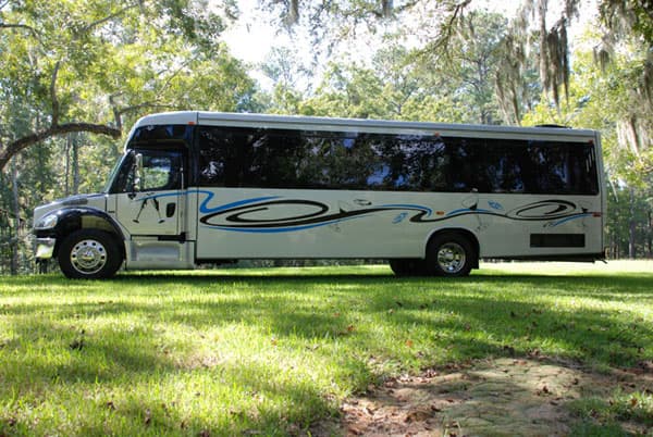Land Yacht Party Bus 32 Passenger