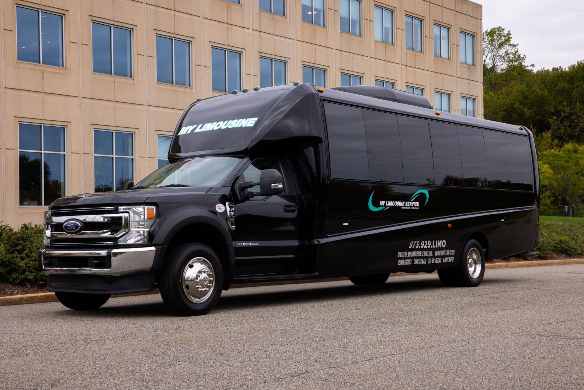 Mini Bus - 25 Passenger