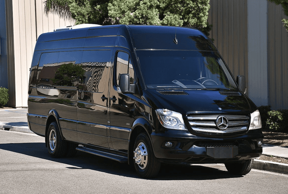 MKT Limousine - 8-10 Passenger