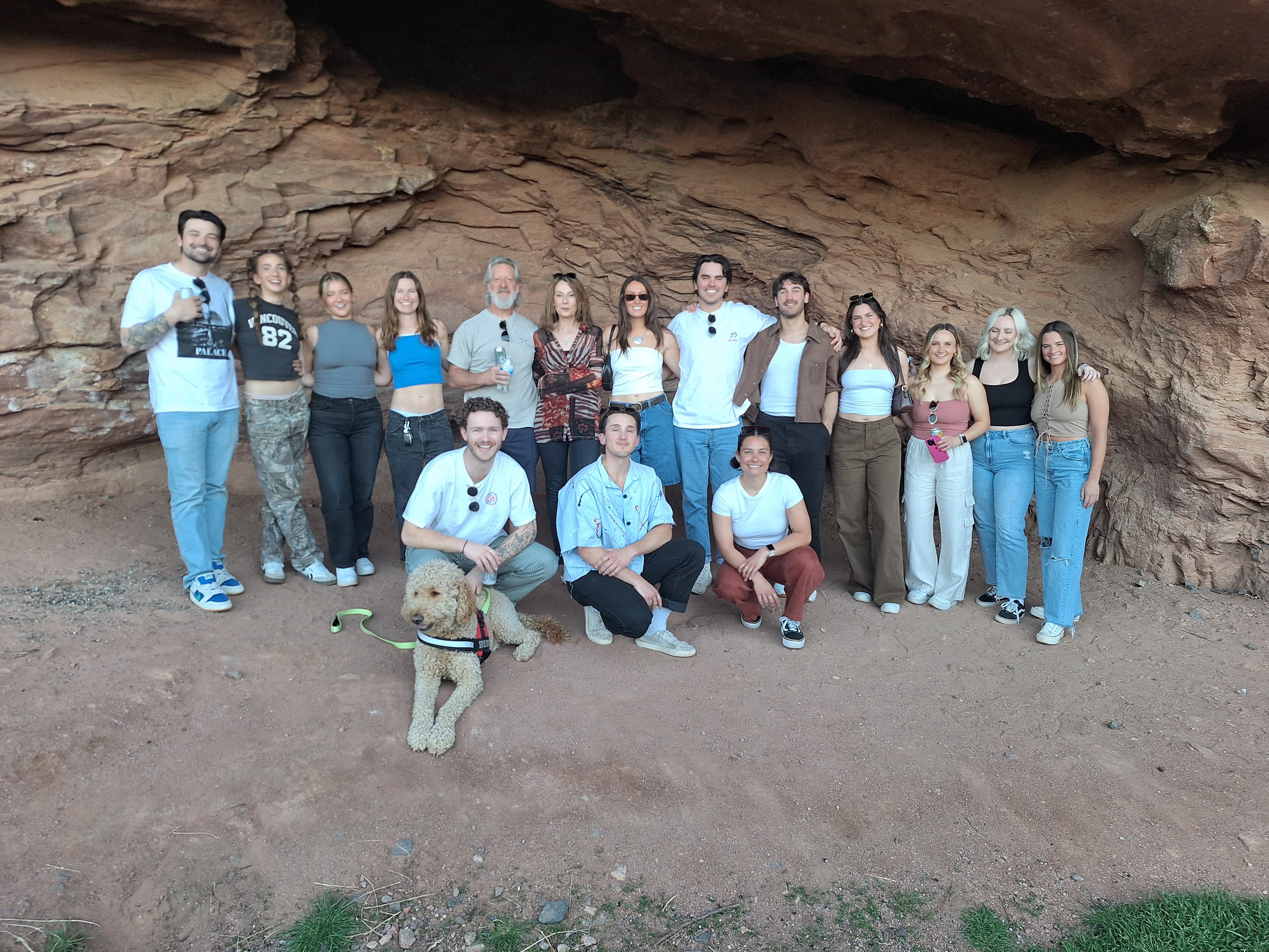 Redrocks Shuttle Bus