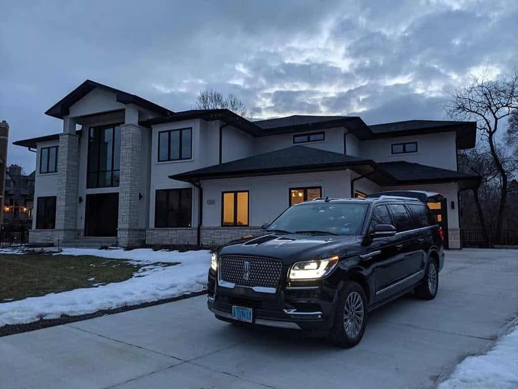 Cadillac Escalade LUX - Luxury SUV