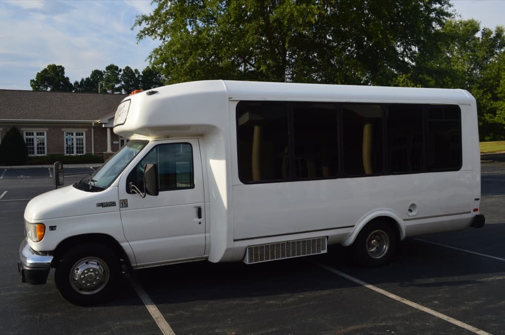 Formal 7 Limo Party Van