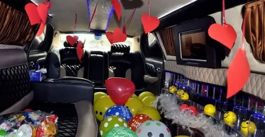 Chevrolet Suburban SUV - 6 passengers