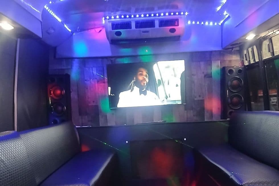 Night Fever Party Bus
