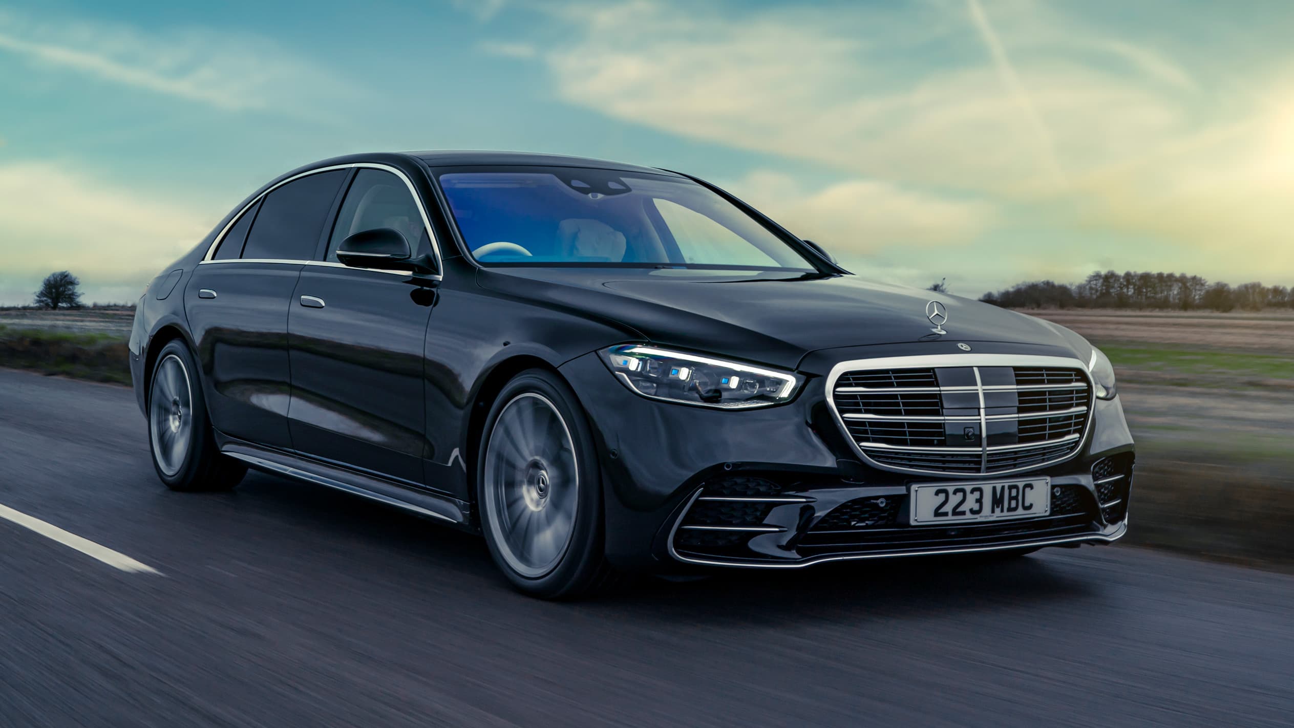 Mercedes-Benz S-Class Premium Luxury Sedan (3 Pax)