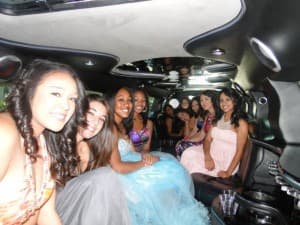 Lincoln Limousine - White 8 Passenger