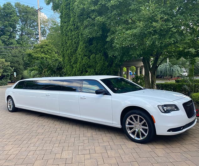 Luxury Limousine for Prom