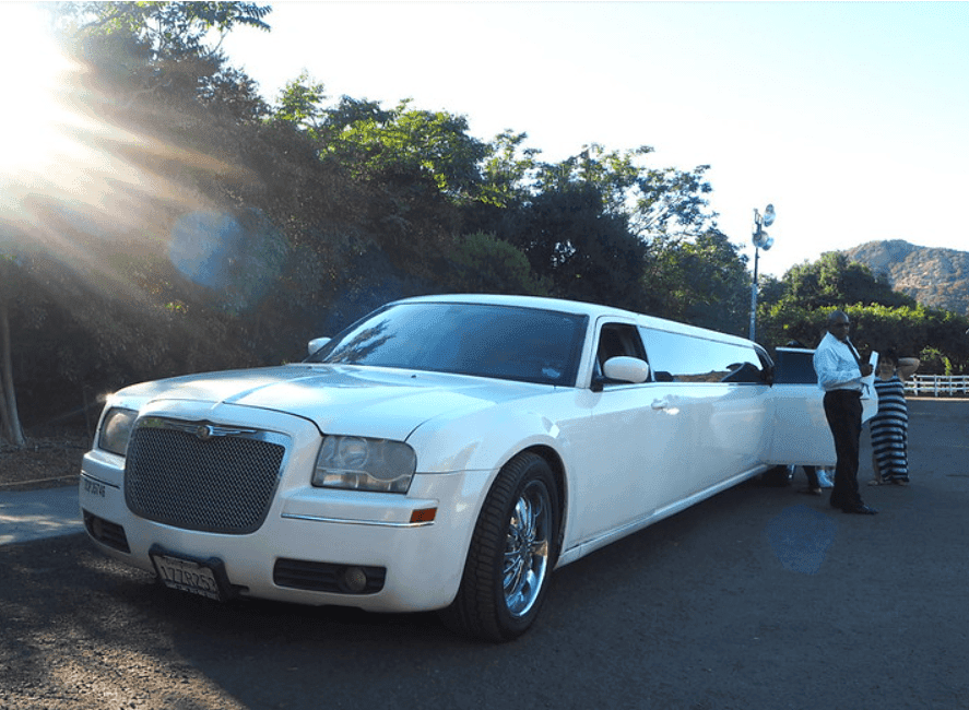 Stretch Limousine (White)