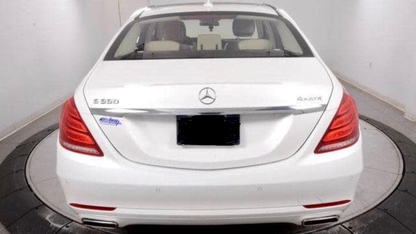 White Chrysler 300 Stretch Limo
