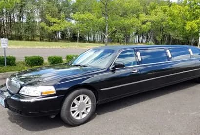 10 passenger, Black Lincoln Town Car Limo