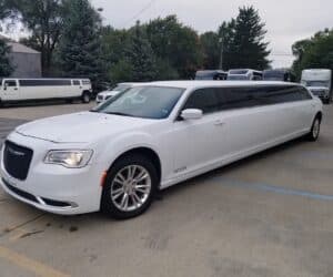 10 Passenger Chrysler 300 Stretch Limo
