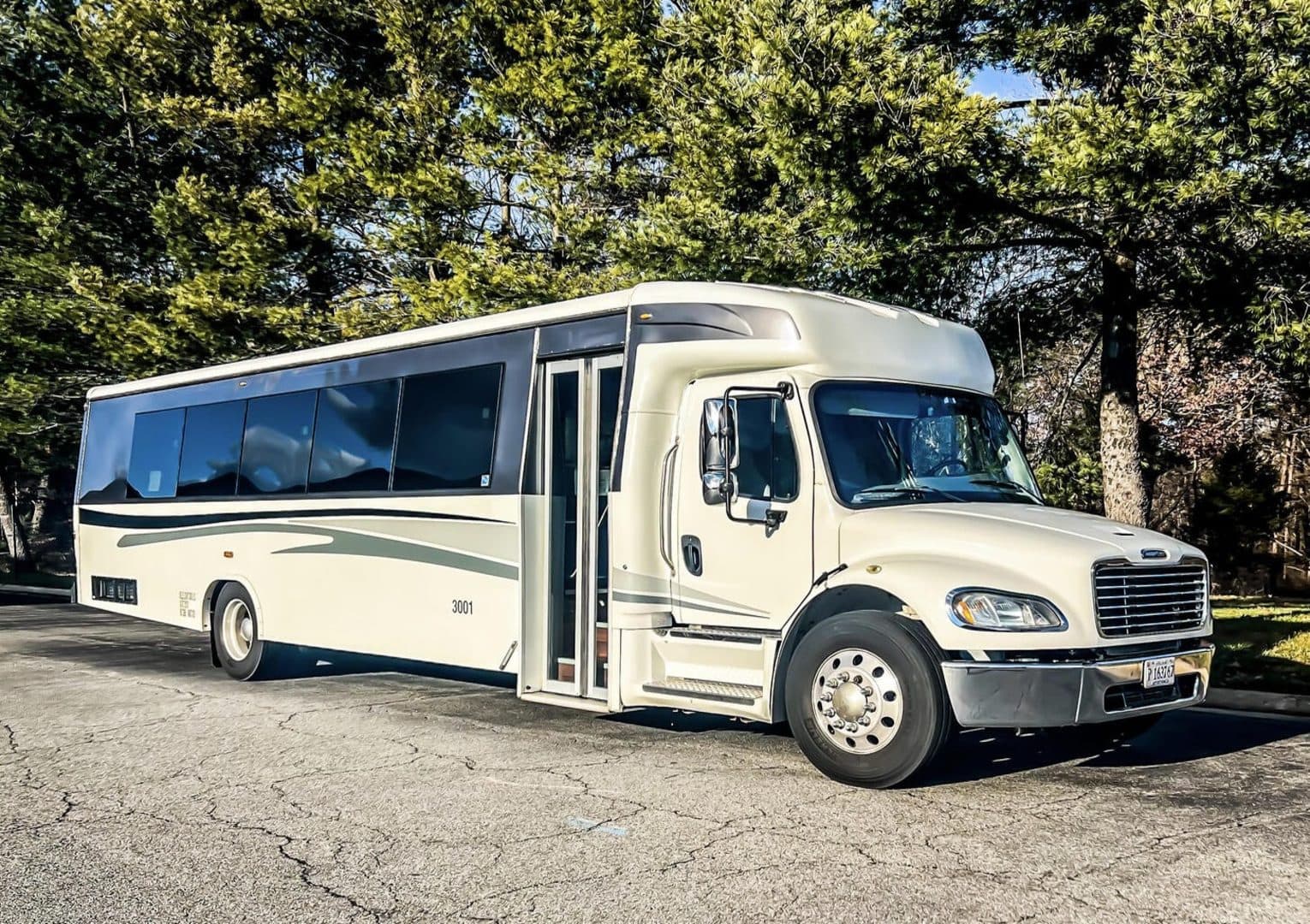 35 Passenger Executive Coach Bus