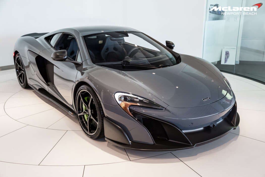 Rent an Audi R8 in Houston