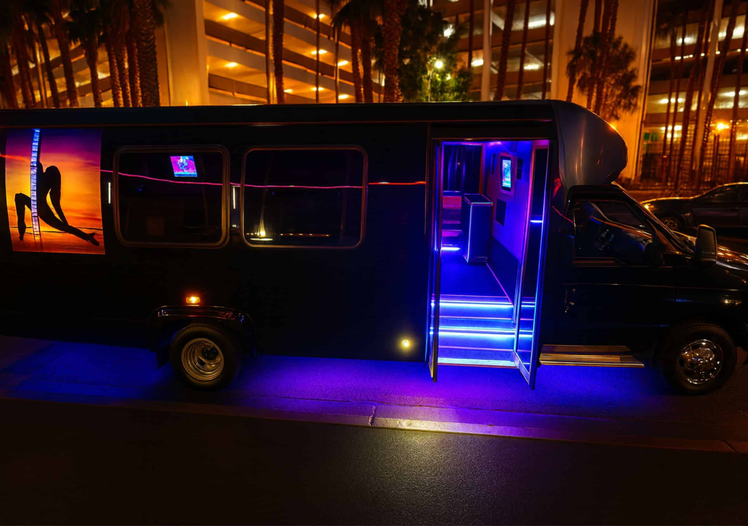 Diabla Karaoke - 24 Passenger Party Bus