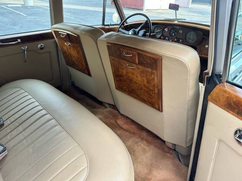 Rolls Royce Silver Cloud