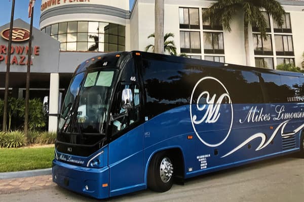 MCI J 4500 Charter 56 Passenger