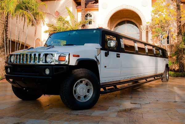 Hummer Limo (Black/White)
