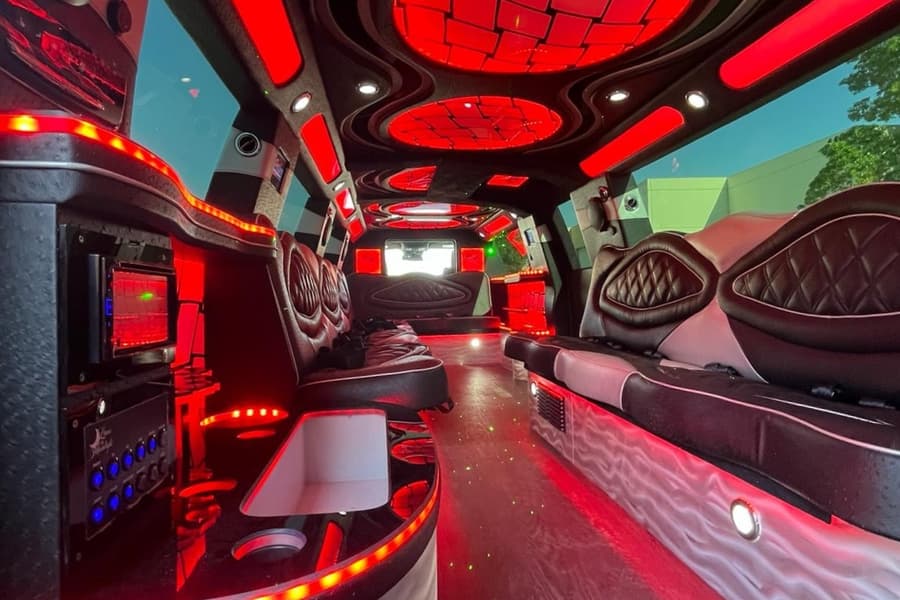 Gaby Party Bus Deluxe - 34 Passenger, Bathroom