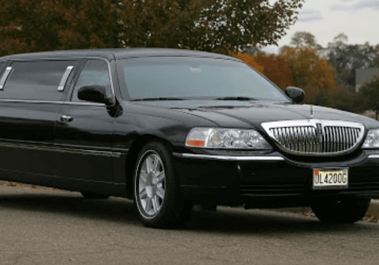 Black 300M Stretch Limo