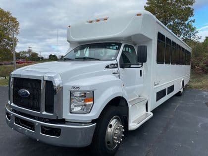 14 Passenger Van (Max 14 Pax)