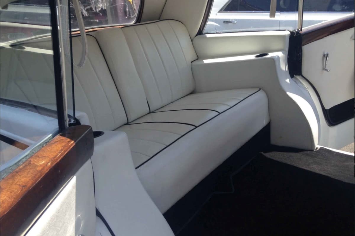 Mercedes Benz G-Wagon 18 Passenger Jet Door