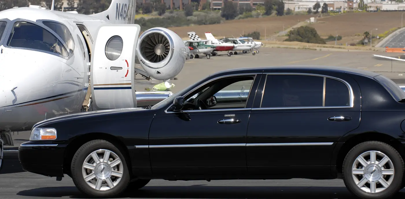 Luxury SUV - up to 4 passengers with golf clubs or 6 with luggage