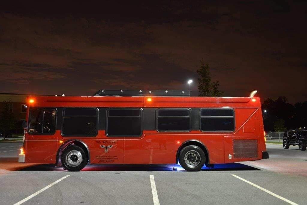18-20 Pass Party Bus (Majestic)