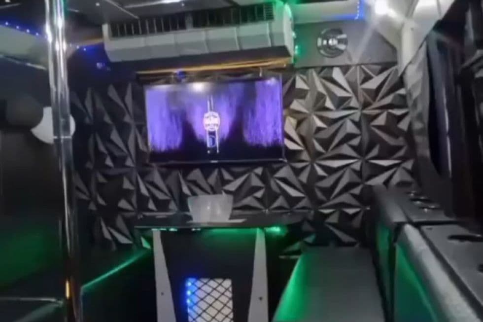 Black Ice Party Bus