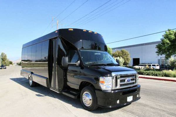 Medium Party Bus - 20-24 Passengers