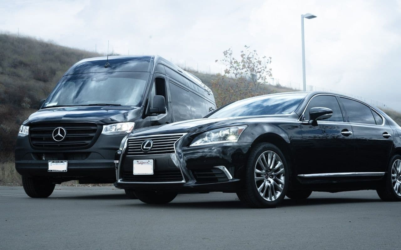 Luxury 8-Passenger Stretch Limousine - 8 passengers