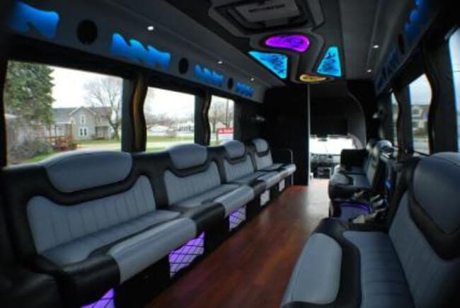 8-Passenger Stretch Lincoln Limousine