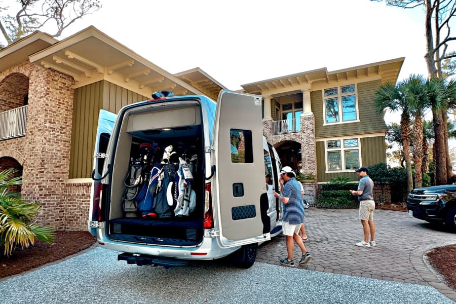 Minibus for Golf Outings