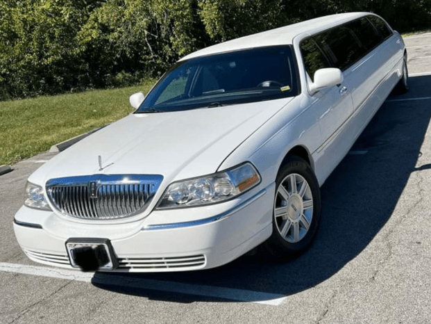 Luxury Limousine - Up to 9 Passengers